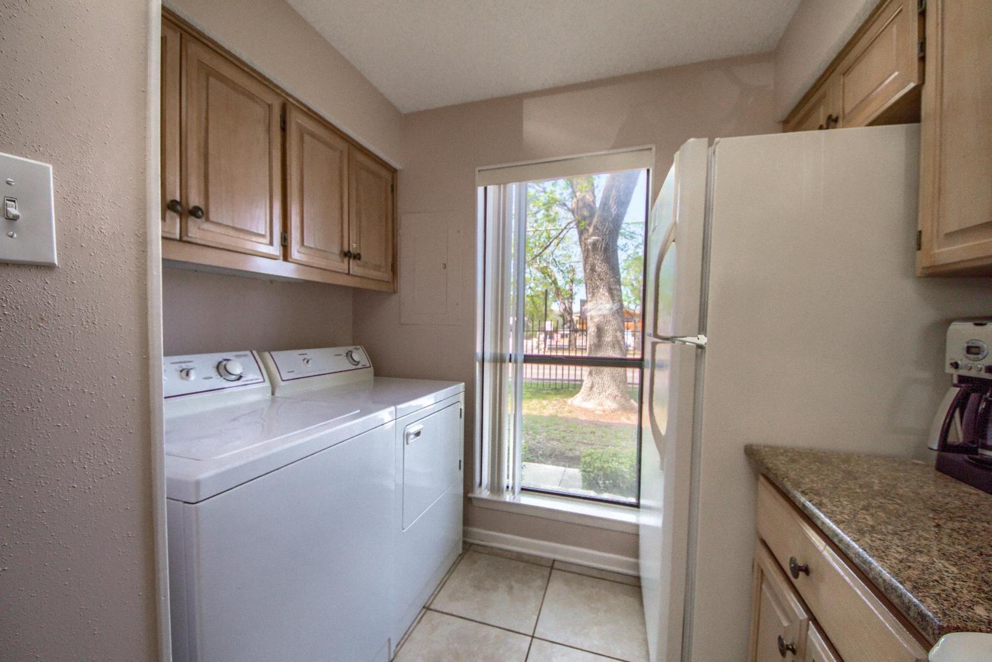 The Iron Cactus Condo On The Comal Cw C102 New Braunfels Exterior foto